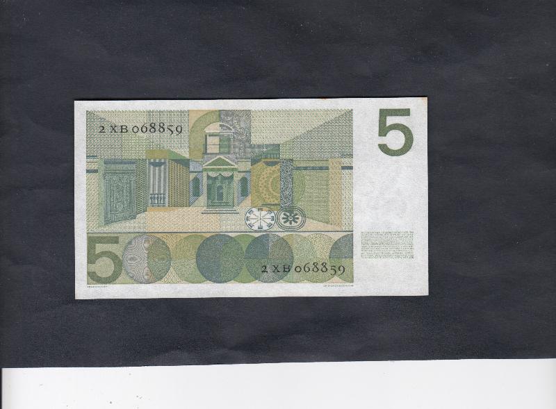 Achterzijde